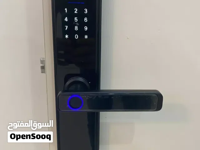 اقفال ذكية لابواب الخشبية او الألمنيوم او الحديد اقرا الوصف