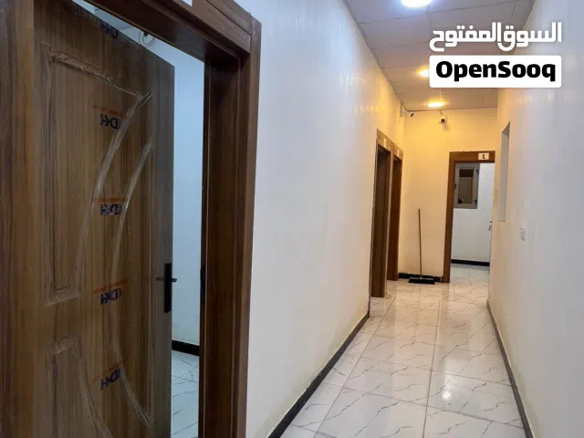 غرف سكنيه في البصره العشار شارع الكويت   للطلاب والعمال والشباب  للأيجار  شهرياً