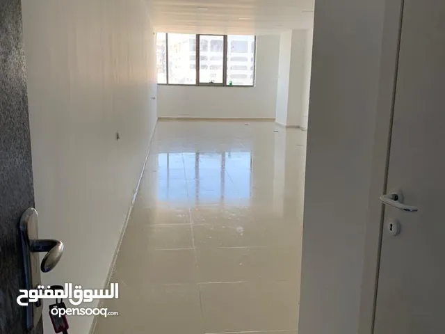 مكتبين جنب بعض 61 و 53 منر