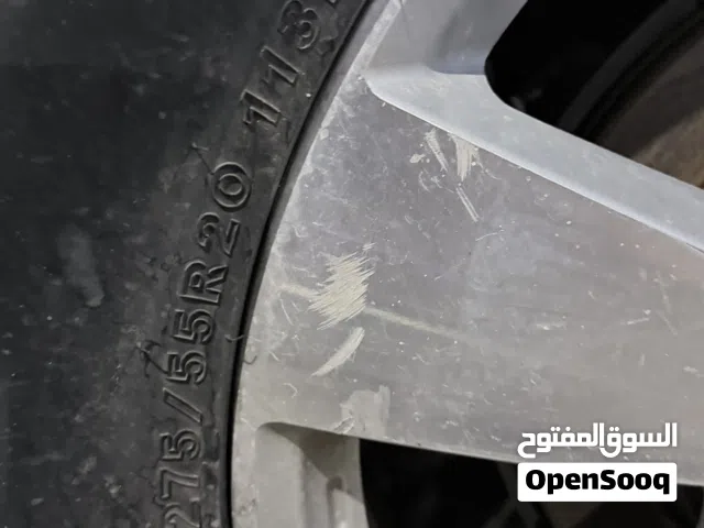 عدد 3 رنج مقاس 20 بحاله نظيفه من سيارة شيفروليه ترافرس