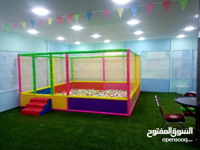 من تجهيزاتنا تركيب بركة طابات 4 متر في 4 متر بركة طابات وغرفة طابات سيفتي