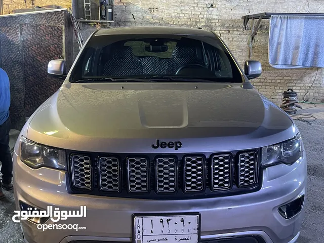 Used Jeep Grand Cherokee in Basra