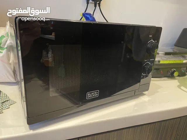 Black and decker broken microware (price negotiable)