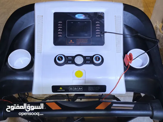 جهاز سير كهربائية euro sport. بحالة ممتازة، مع دمبلز وأوزان مختلفة.إضافة إلى بعض الجلسات لتمرين