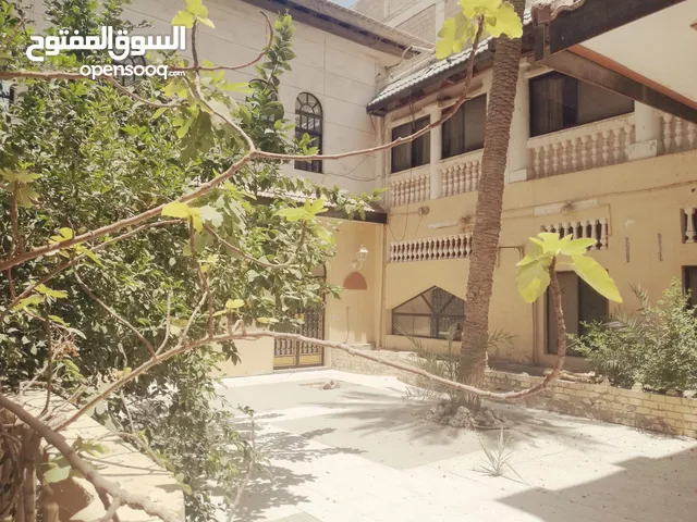 بيت للبيع في المحرق 7 غرف/ House for sale in Muharraq 7 rooms
