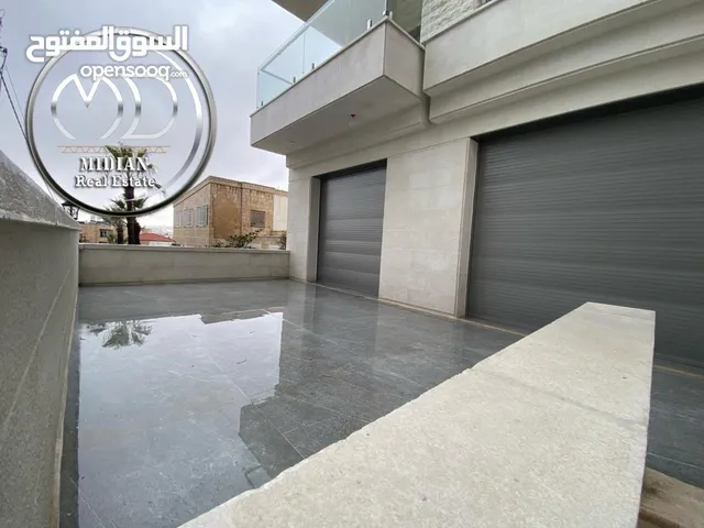 210 m2 4 Bedrooms Apartments for Sale in Amman Al Rabiah