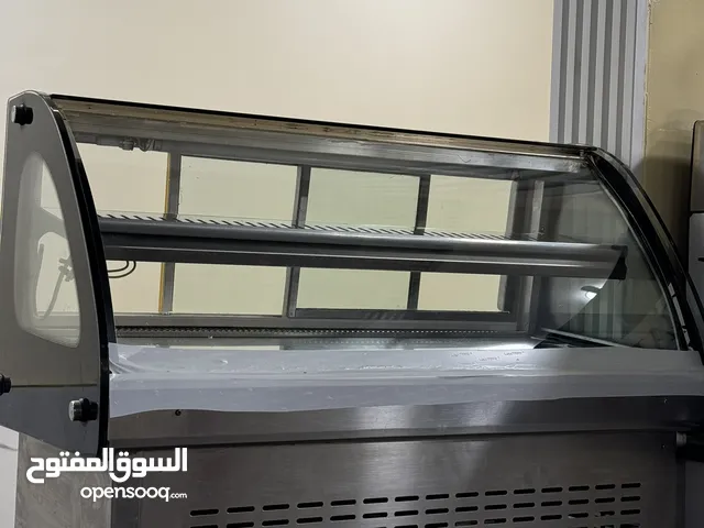 تلاجة عرض حلويات وكيكات