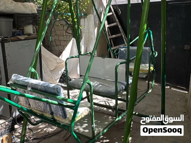 ارجوحة خارجية بحالة الوكالة