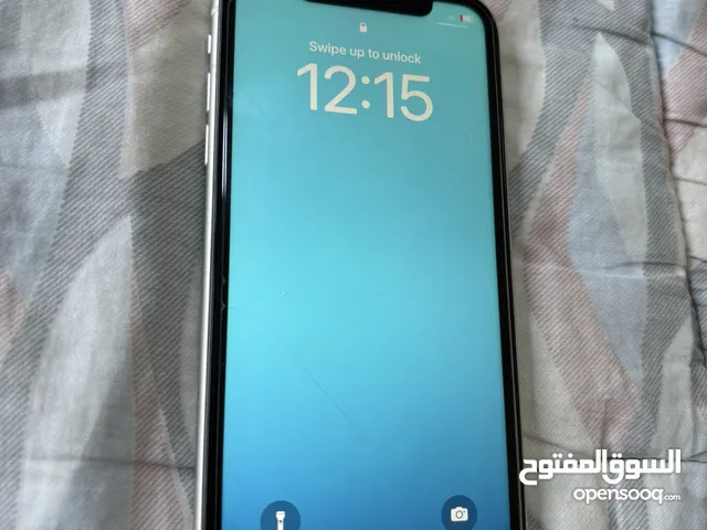 iphone 11 بحالة ممتازه للبيع+4كوفرات