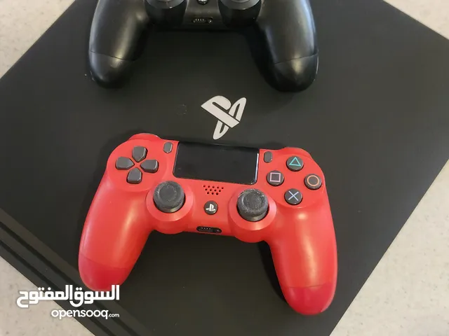 PlayStation 4 (PS4) + 2 Controllers – Great Condition Selling a PlayStation 4 in excellent working
