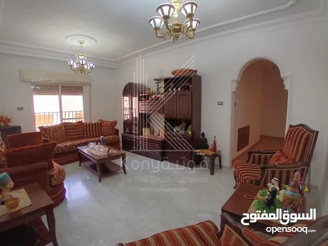 213 m2 3 Bedrooms Apartments for Sale in Amman Tla' Ali