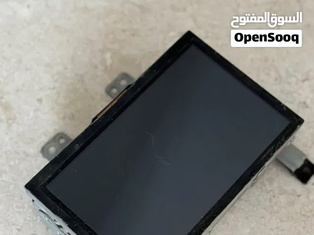 الشاشة العلوية ووحدة النفجيشن للـQ50