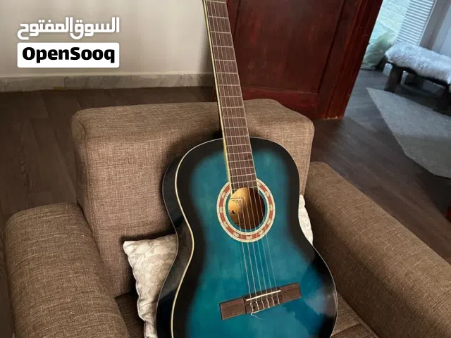 جيتار كلاسيكي للبيع