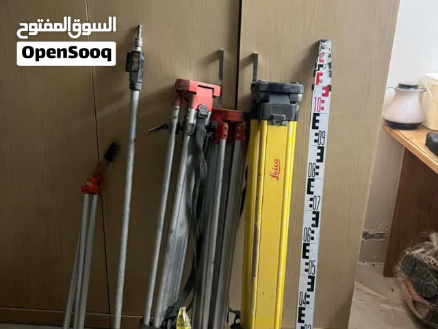 عاكس صغير بريزم وشاخص كبير ومسطره ليفل ترايبد خشب نوع لايكا والمنيوم وثابت شاخص