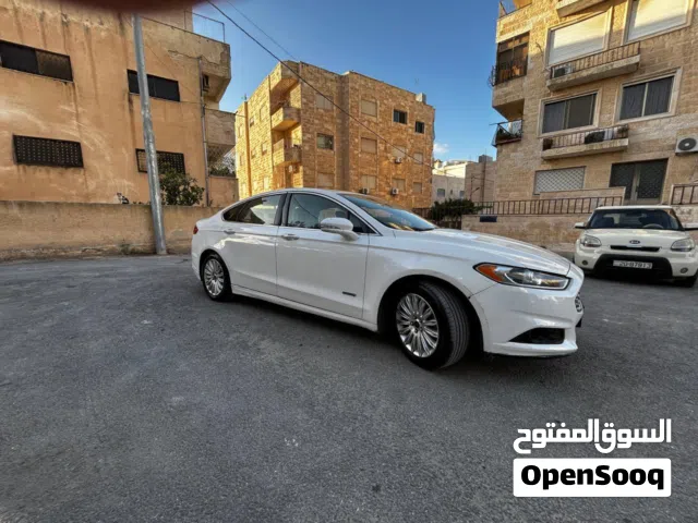 2014 فورد فيوجن Titanium