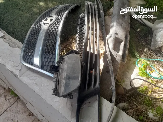 قطع من طمون امامي هونداي H1 2011 + كشاف