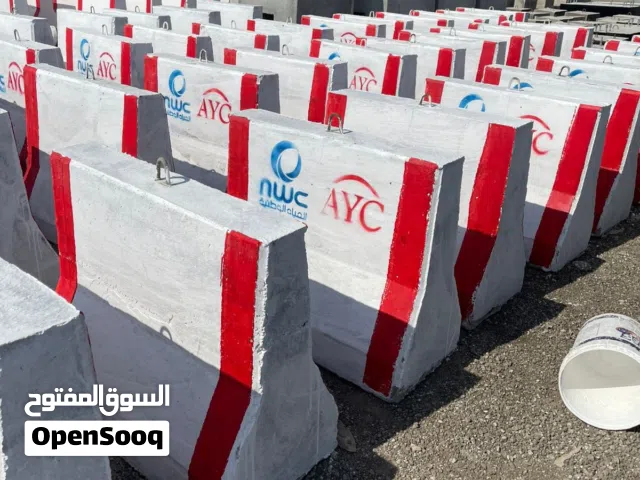 حواجز خرسانية نيوجرسي وقواعد انارة