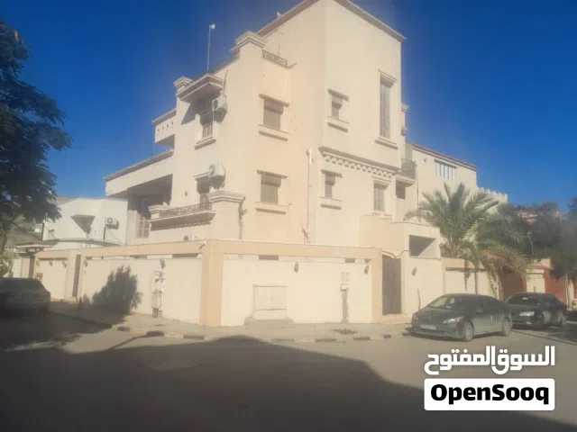 تلات طوابق للايجار موقع اكتر من ممتاز مابين زناته،والفرناج