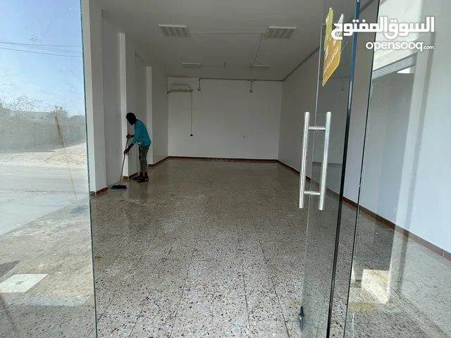 محل للايجار في سبعه ع الطريق
