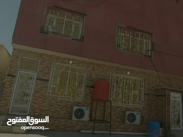 120 m2 2 Bedrooms Villa for Rent in Basra Khaleej