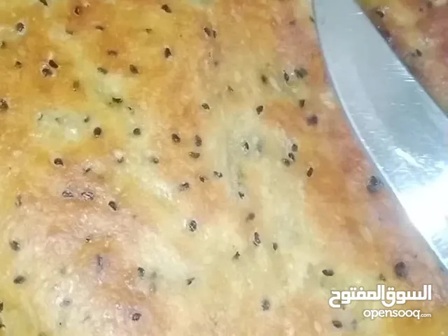 مكمورة بزيت الزيتون وبسعر العرض