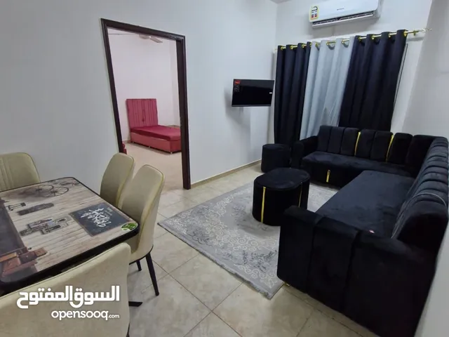 شقة مفروشة بالكامل 2BHK في الخوير خلف مستشفي بدر السماء وقرب KFC شارع الكليه