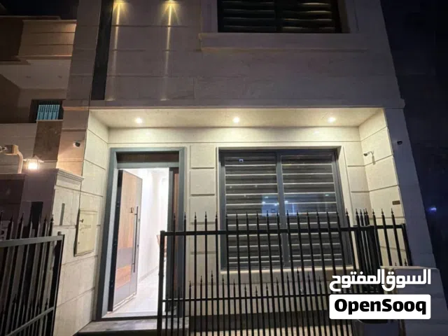 75 m2 3 Bedrooms Townhouse for Rent in Baghdad Yarmouk