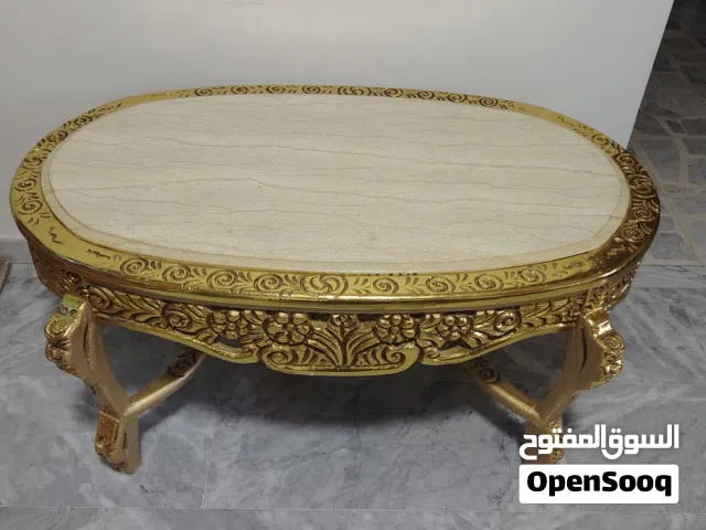 طاولة رخام جديدة مذهبة وراقية