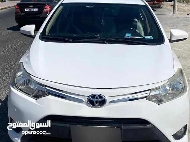 TOYOTA YARIS - 2017