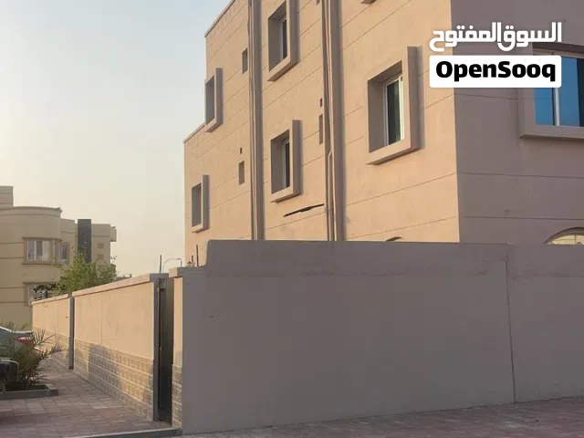 عرض حصرى غرفه و حمام خارجى بموقع متميز قريب الخدمات بالخوير الجنوبية