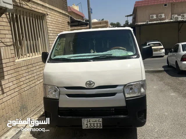 Toyota hiace