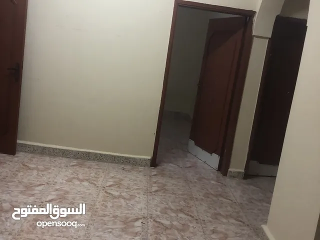 150 m2 3 Bedrooms Apartments for Rent in Al Batinah Sohar