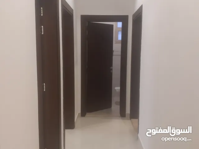300 m2 5 Bedrooms Apartments for Rent in Hawally Salam