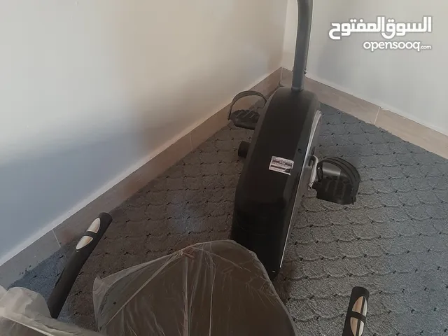 جهاز دراجة مشي لم يستخدم