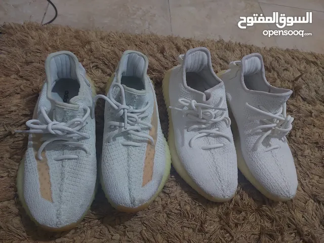 45.5 Sport Shoes in Al Ahmadi