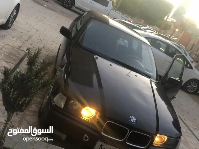 BMW 3 Series 2000 in Tripoli
