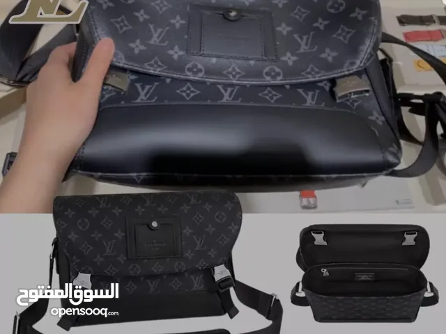 حقائب لويس فيتون نسائية للبيع في دبي - شنط نسائية : حقيبة يد نسائية, ظهر:  أفضل سعر