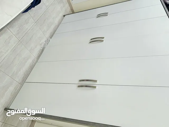 wardrobe 6 doors (Homecenter)  خزانة ملابس 6 أبواب من هوم سنتر