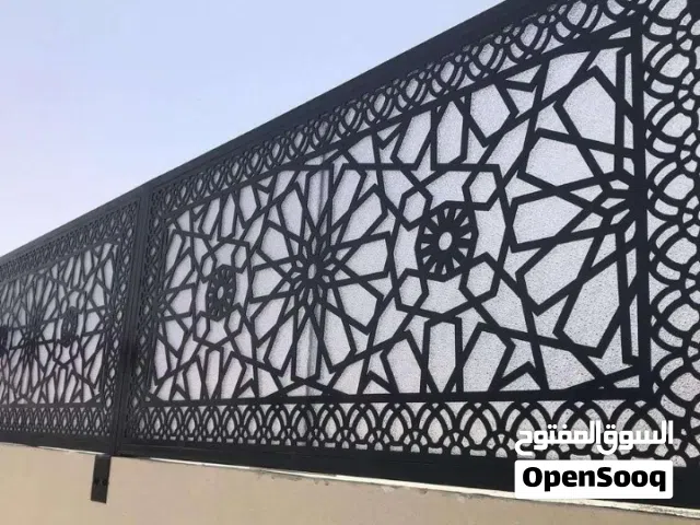 حداد ابواب حلوق وجهة مظلات سيارات درابزين وجهات سواتر