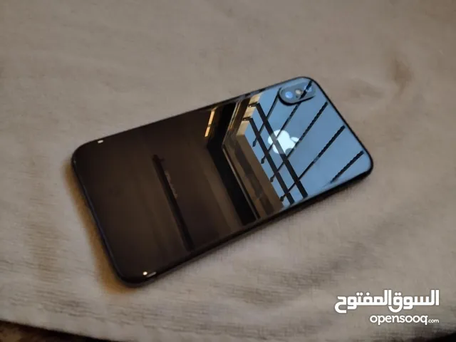 ايفون اكس مستعمل للبيع بسعر مغري