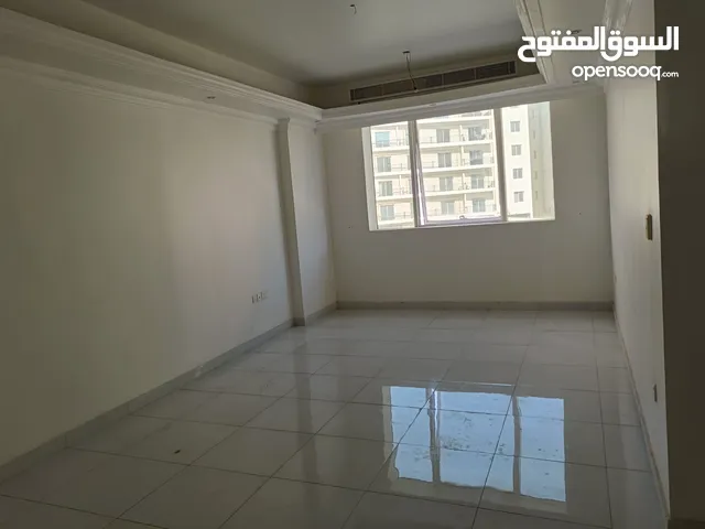 غرفتين وصاله ومطبخ وثلاث حمامات القرم خلف المايا ماركت