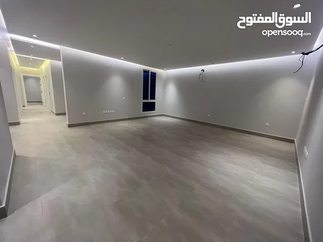 240 m2 3 Bedrooms Apartments for Rent in Al Riyadh Al Aziziyah
