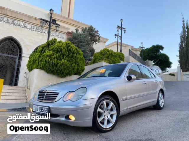 2004 مرسيدس بنز الفئة-C C 180