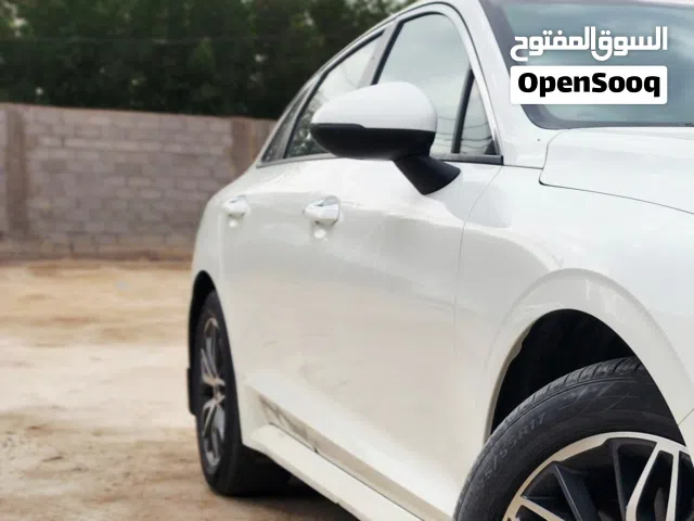 Used Kia K5 in Basra