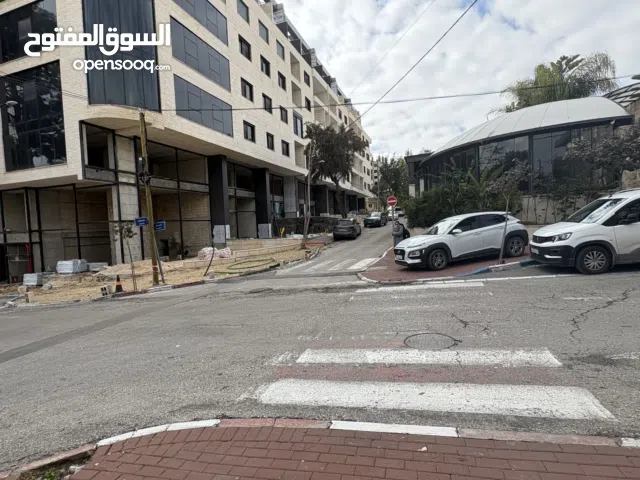 محل جديد للبيع شارع حيوي وتجاري