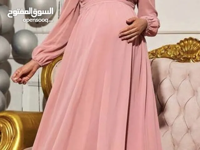 متوفر معاي هالفستان الكشخه كثير مناسب للاعراس والمناسبات جدوه وراحه وينفع للحوامل ايضا
