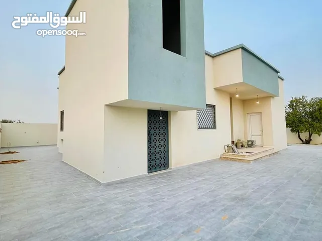 170 m2 3 Bedrooms Townhouse for Sale in Tripoli Al-Baesh