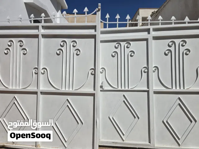 مبني للاجار