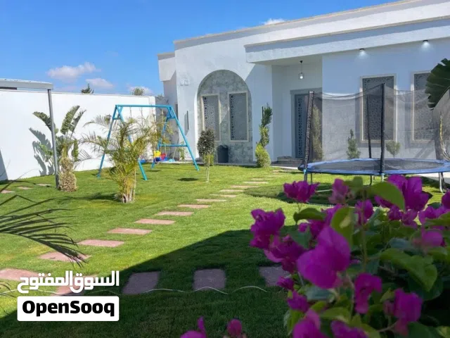 استراحة فاخرة للبيع بالأثاث الكامل والمحتويات – أرض 500 م