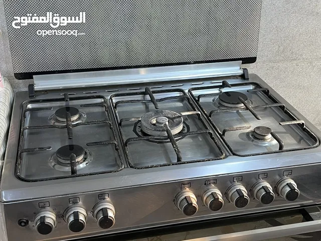 طباخ غازي مستعمل ونظيف